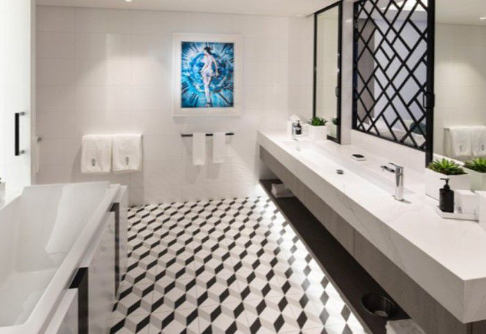 Celebrity Cruises - Celebrity Edge - Royal Suite bathroom.jpg